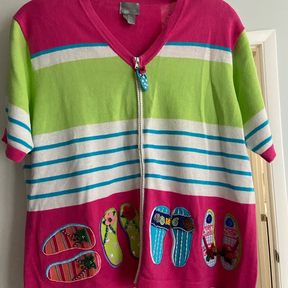 Short sleeve sweater